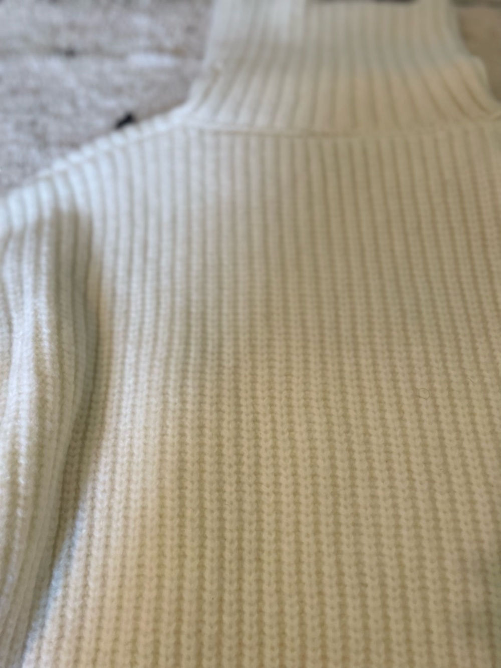 Varley Cream Ribbed Knit sweater - Picture 3 of 7